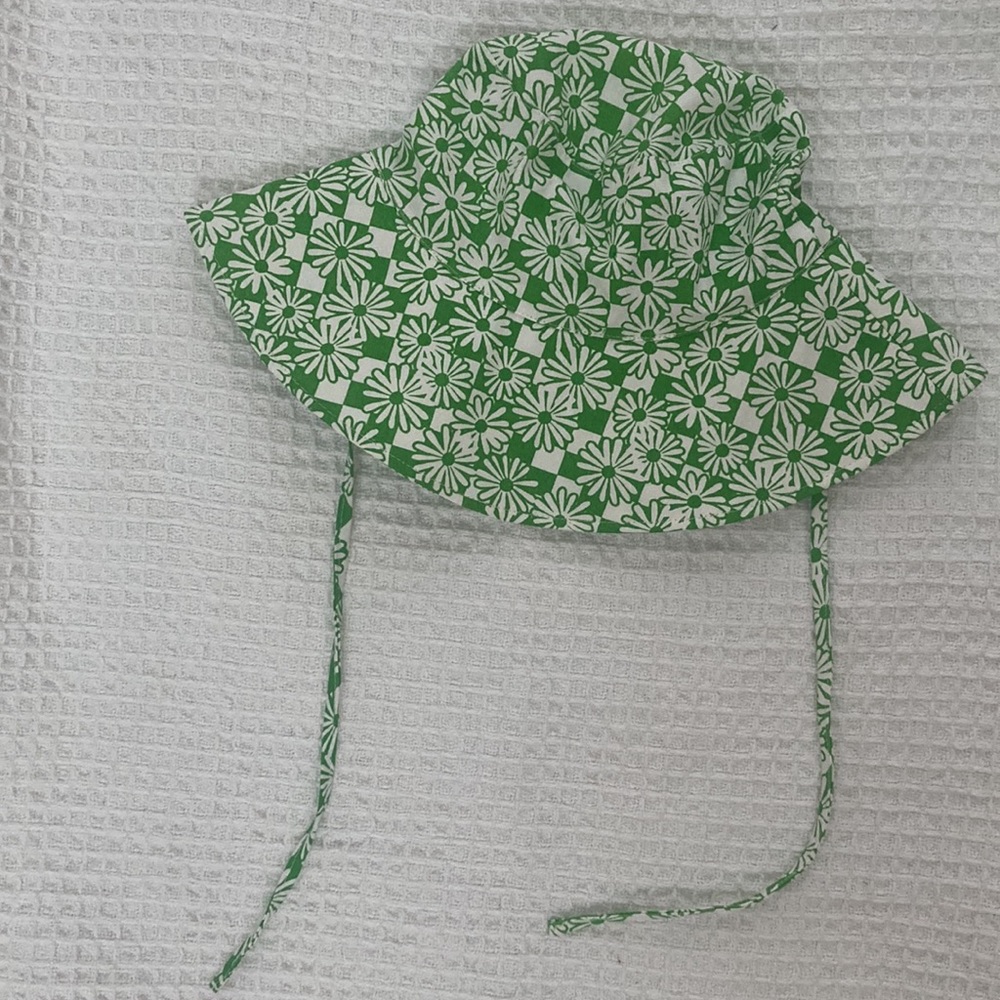 Green checkered & flowers bucket hat